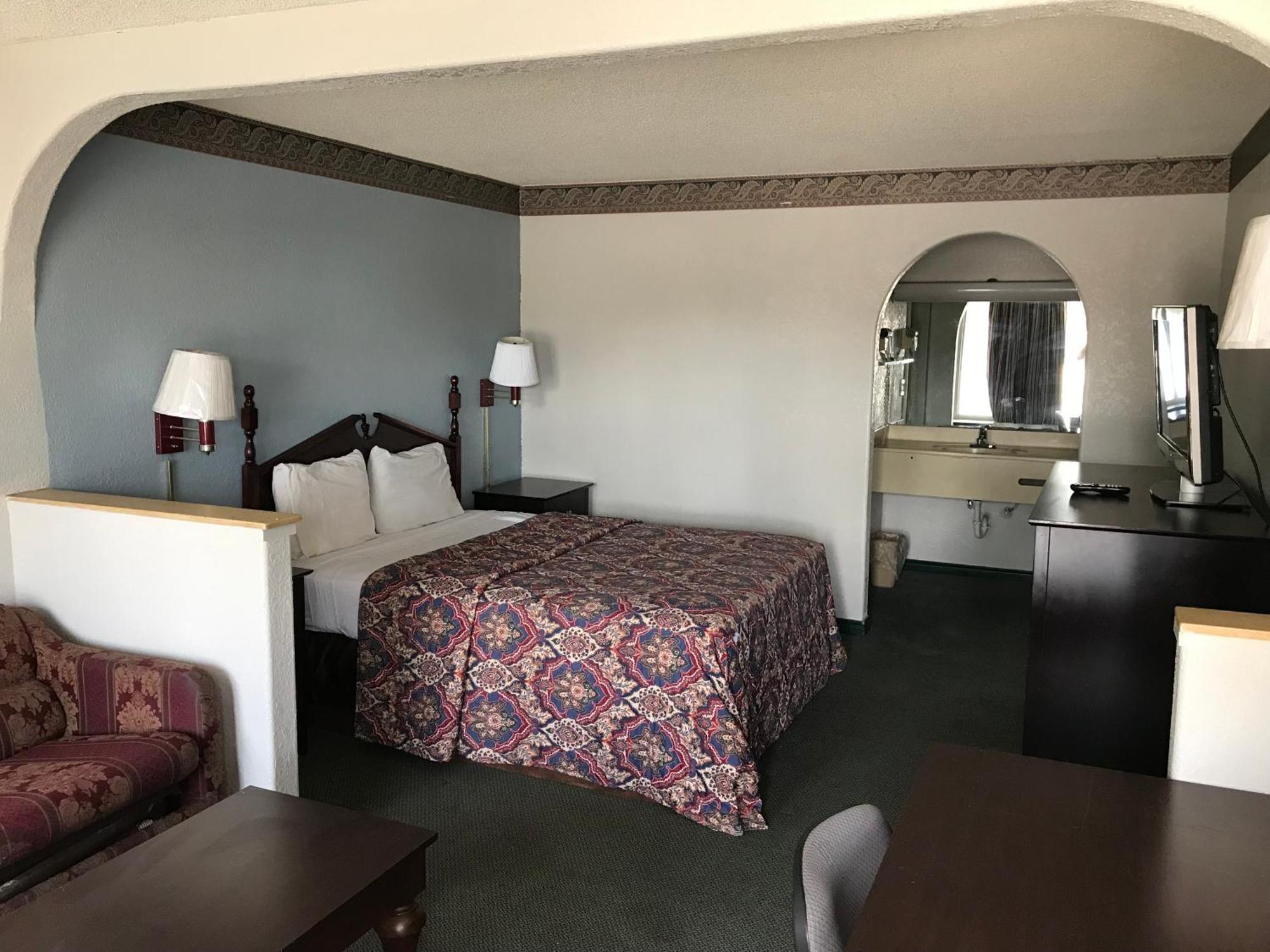 Executive Inn & Suites Lufkin Exterior photo